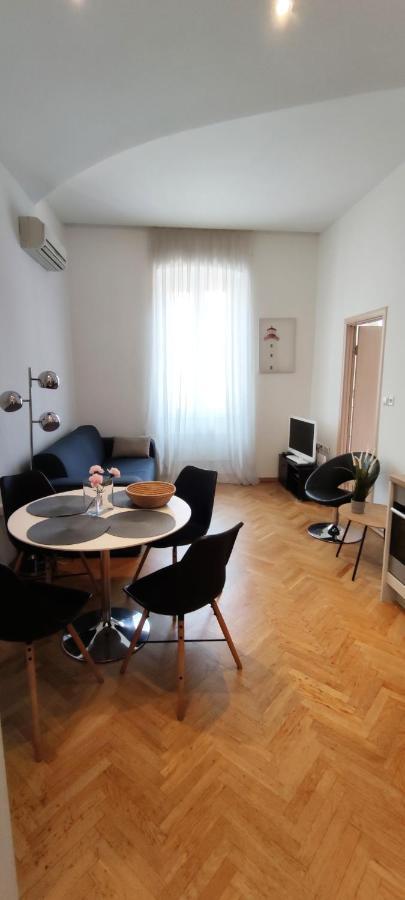 Apartment Milani With Private Garage Опатия Экстерьер фото